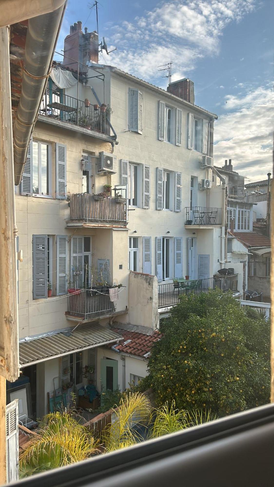 Le Lodi